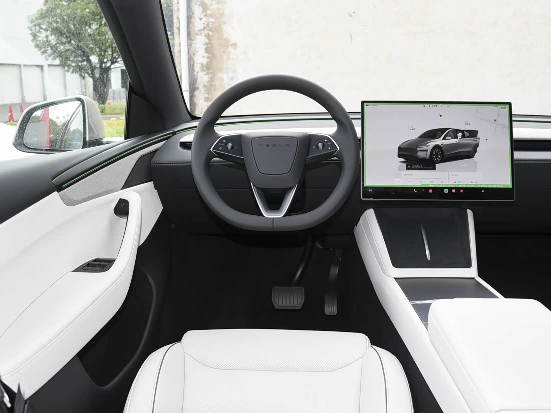 Tesla Model Y L — фото 6