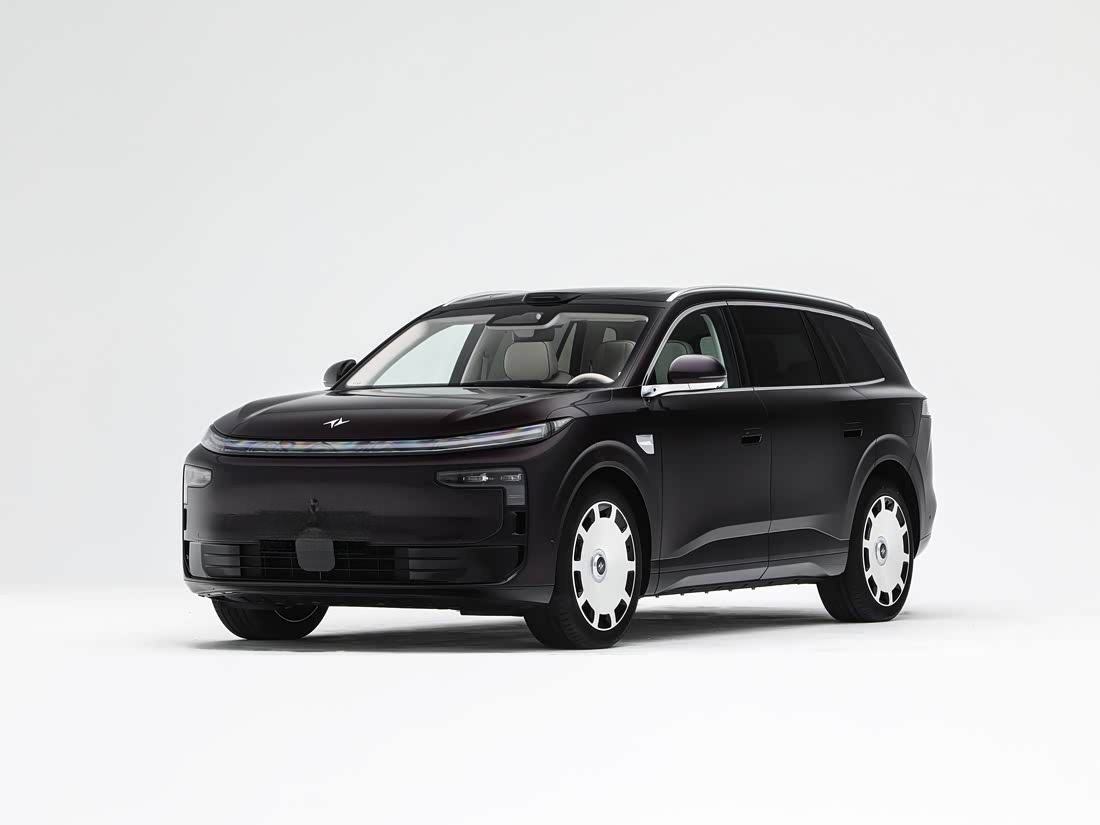 Dongfeng Eπ M8 — фото 1