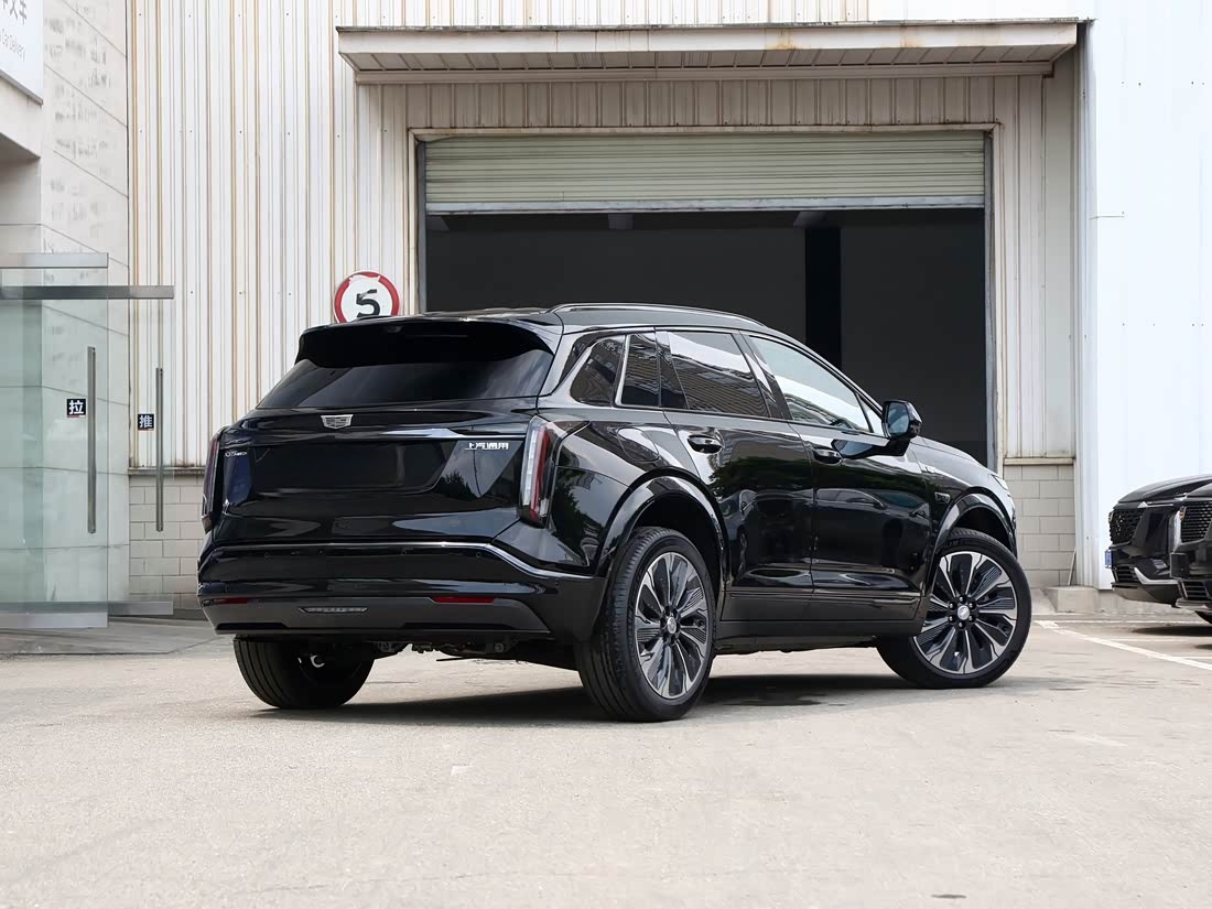 Cadillac XT5 PHEV — фото 6