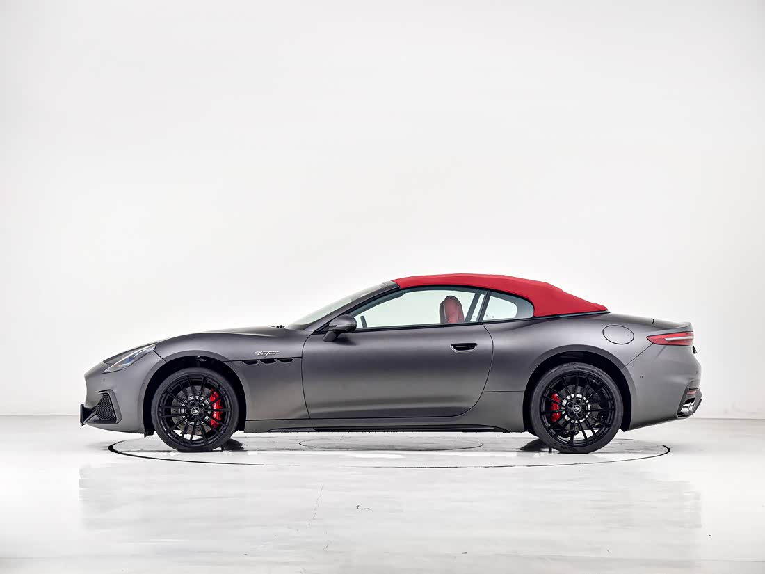 Maserati GranCabrio — фото 4