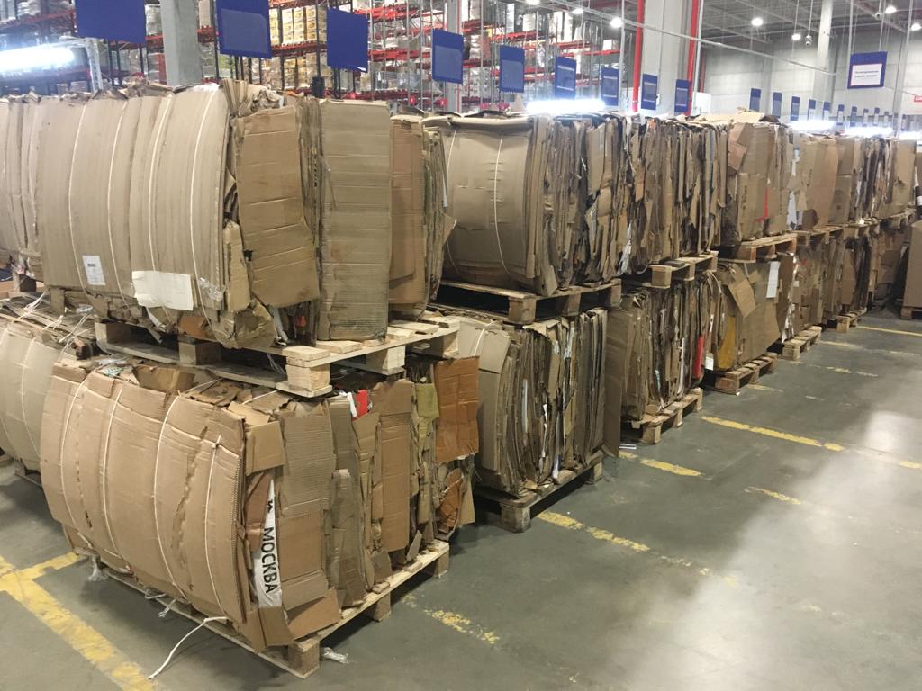 Штабелирование кип картона