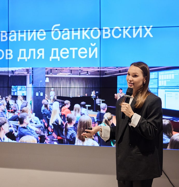 Cпикер Юлия Сарапулова на CX Meetup #4