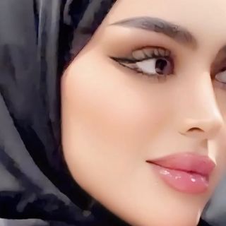 خبيرة التجميل مريم الأحبابي.