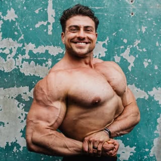Johny Münster | The German Phoenix 🐦🔥