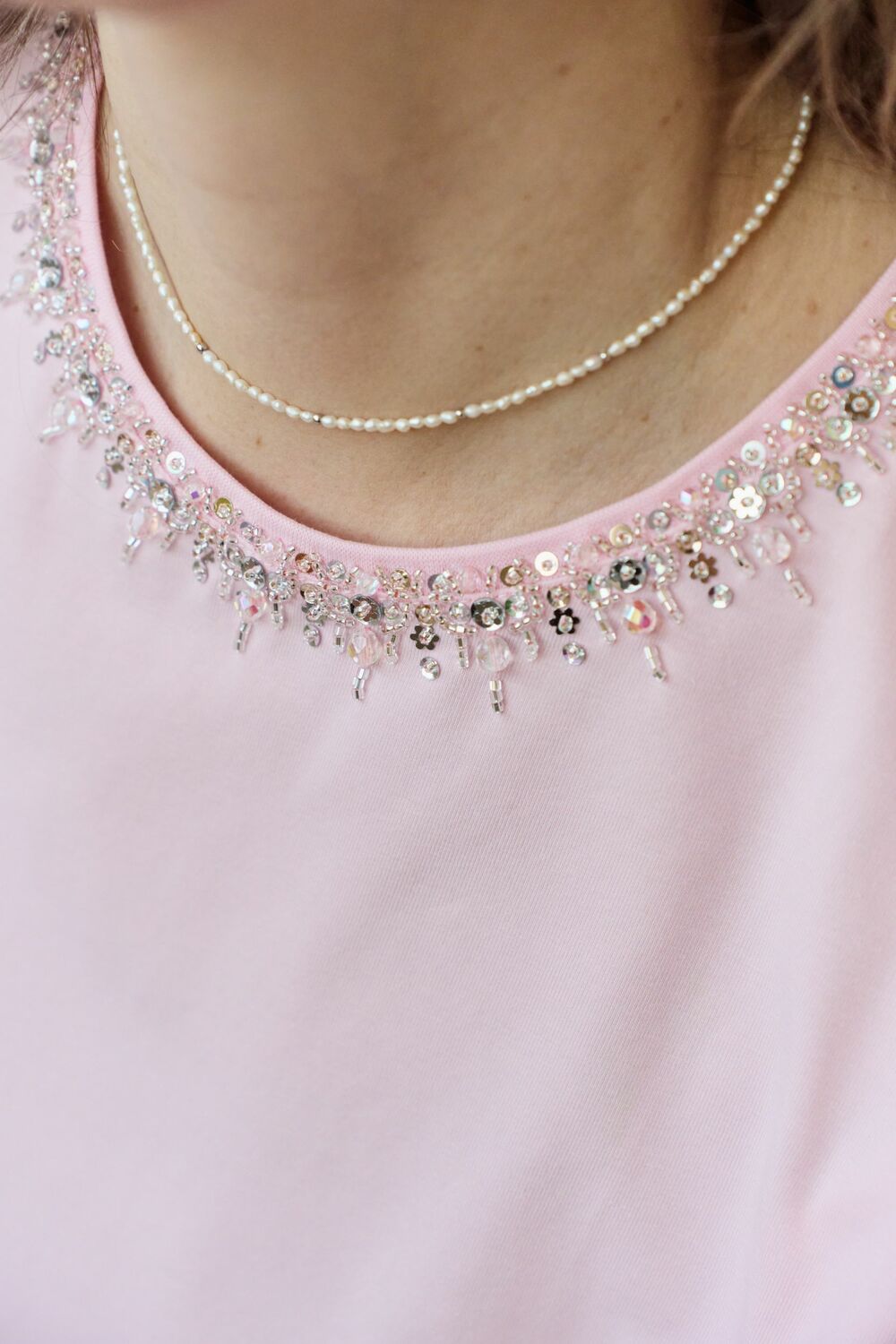 Футболка в стиле CHANEL розовая — фото 3
