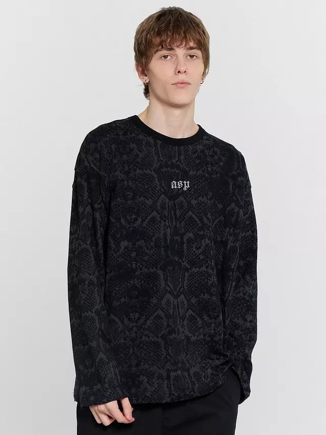 Лонгслив мужской Mark Formelle 121902 змеиная кожа, р-р 108-182/188 (54 / XXL)