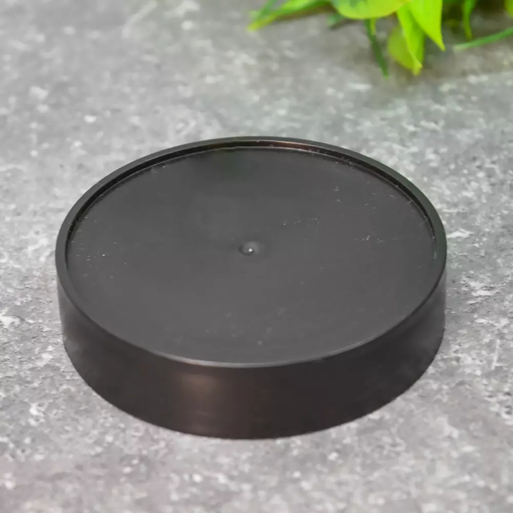 Крышка полимерная ТО-66 цвет черный