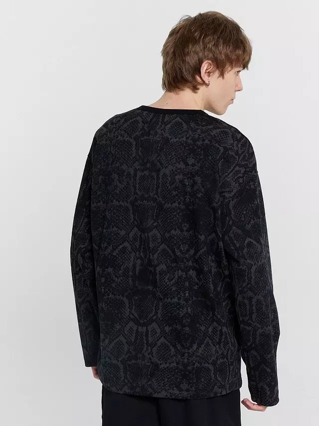 Лонгслив мужской Mark Formelle 121902 змеиная кожа, р-р 112-182/188 (56 / XXXL)