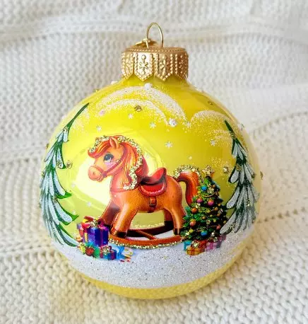Елочный шар стекло Лошадка качалка 8 см (Символ года) Коломеев КУ-80-254015
