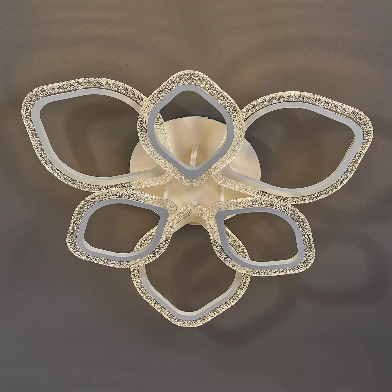 Люстра светодиодная 100Вт 3000К-6500К белый Escada 10251/6