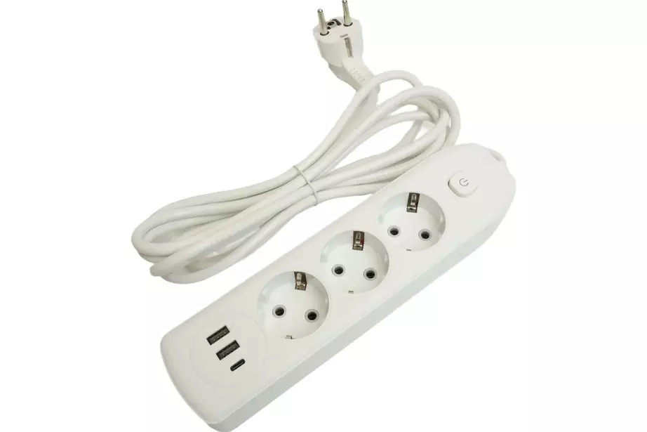 Удлинитель бытовой STEKKER 3 розетки с заземлением +2 USB +Type-C ПВС 3x1мм 1.8м 2500Вт с выключателем