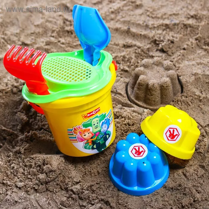 Набор для игры в песке: ведро, сетка, лопата, грабли, 2 формочки, ФИКСИКИ