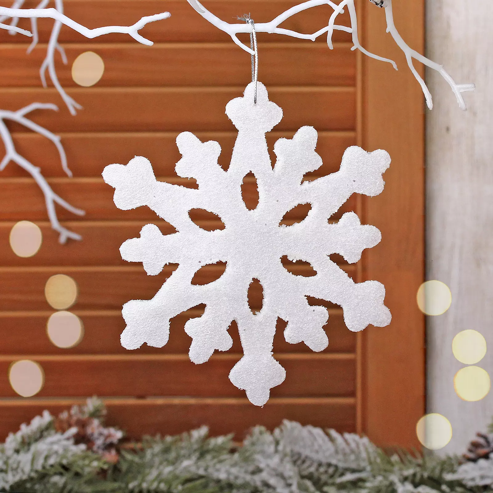 Елочное украшение Предвестница зимы 15 см белый 201-5358