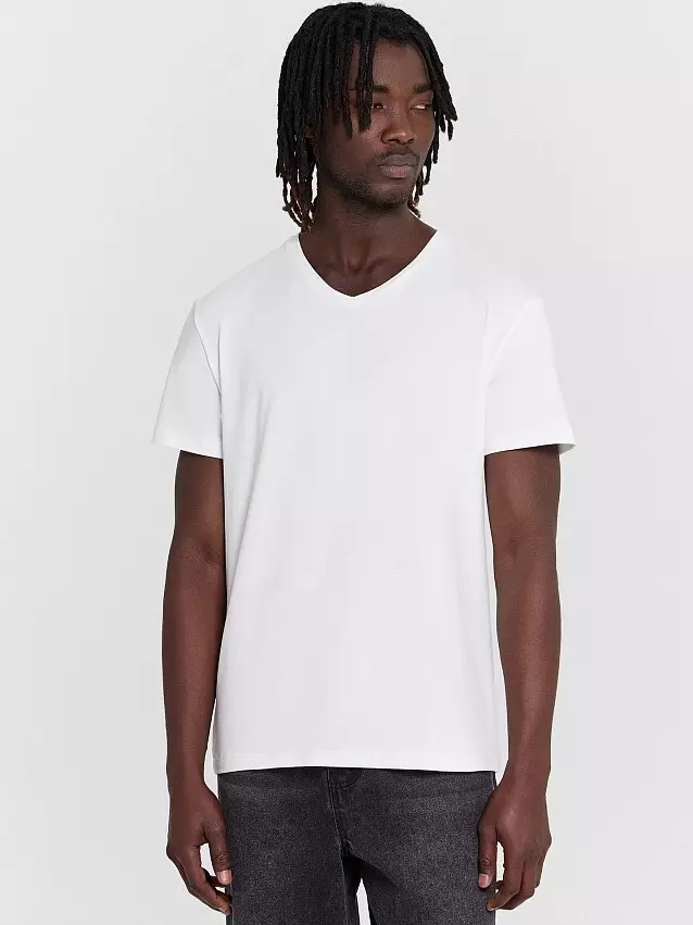 Футболка мужская Mark Formelle 111784 белый, р-р 182/188 (54 / XXL), V-образный вырез