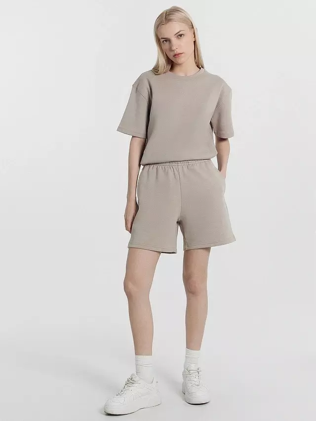 Шорты женские Mark Formelle 132358-1 кофе с молоком, р-р 164/170-106 (50 / XL)