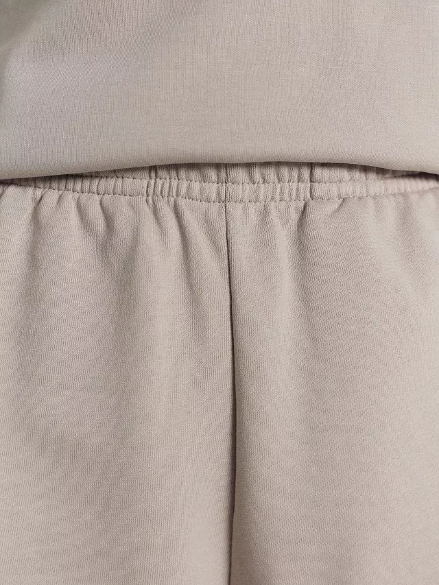 Шорты женские Mark Formelle 132358-1 кофе с молоком, р-р 164/170-106 (50 / XL)