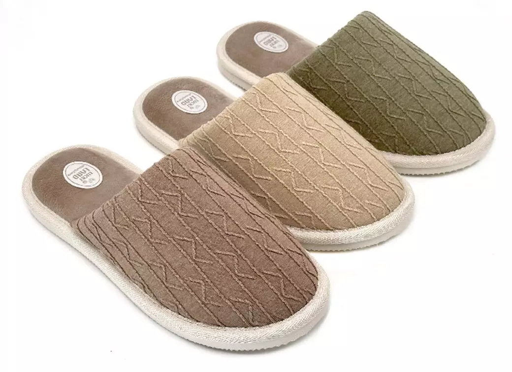Тапочки женские закрытые LuckyLand 4963 W-CH-C бежевый/хаки, р-р 37