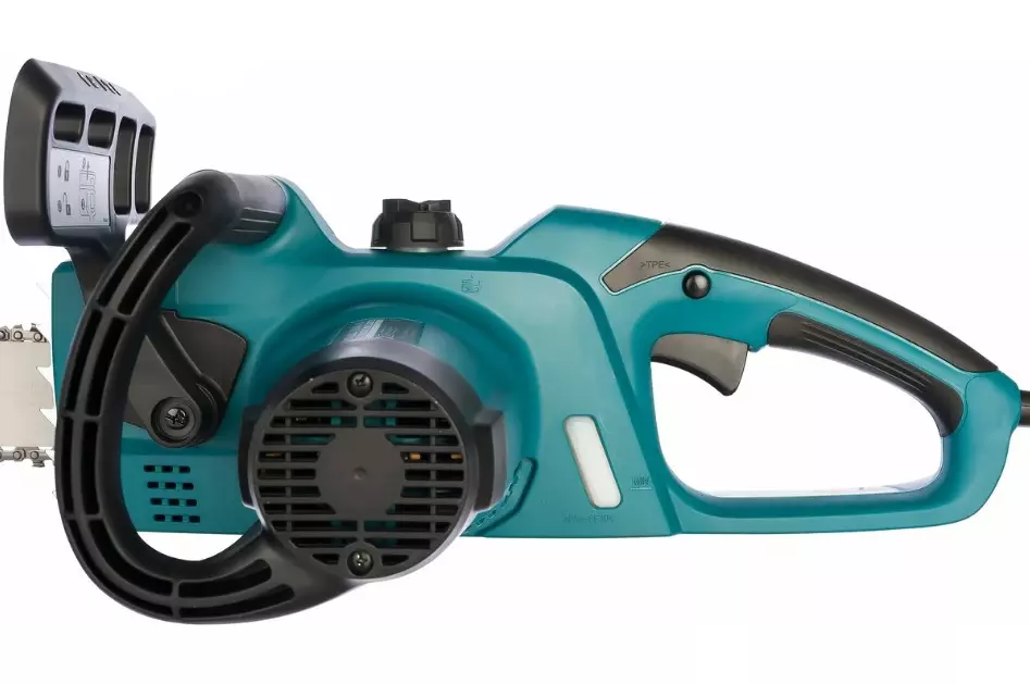 Электропила цепная проф Makita UC4041A шина-40см 1800Вт