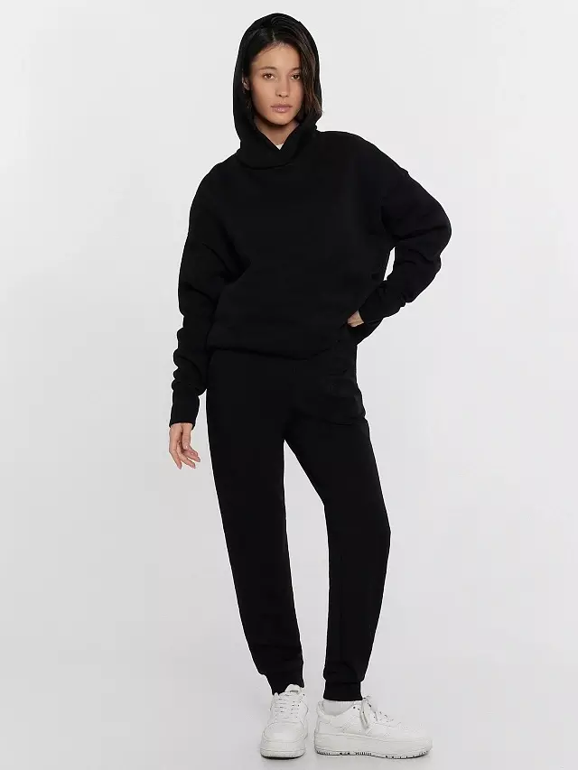 Спортивные штаны женские Mark Formelle 382433 черный, р-р 158/164-106 (50 / XL)