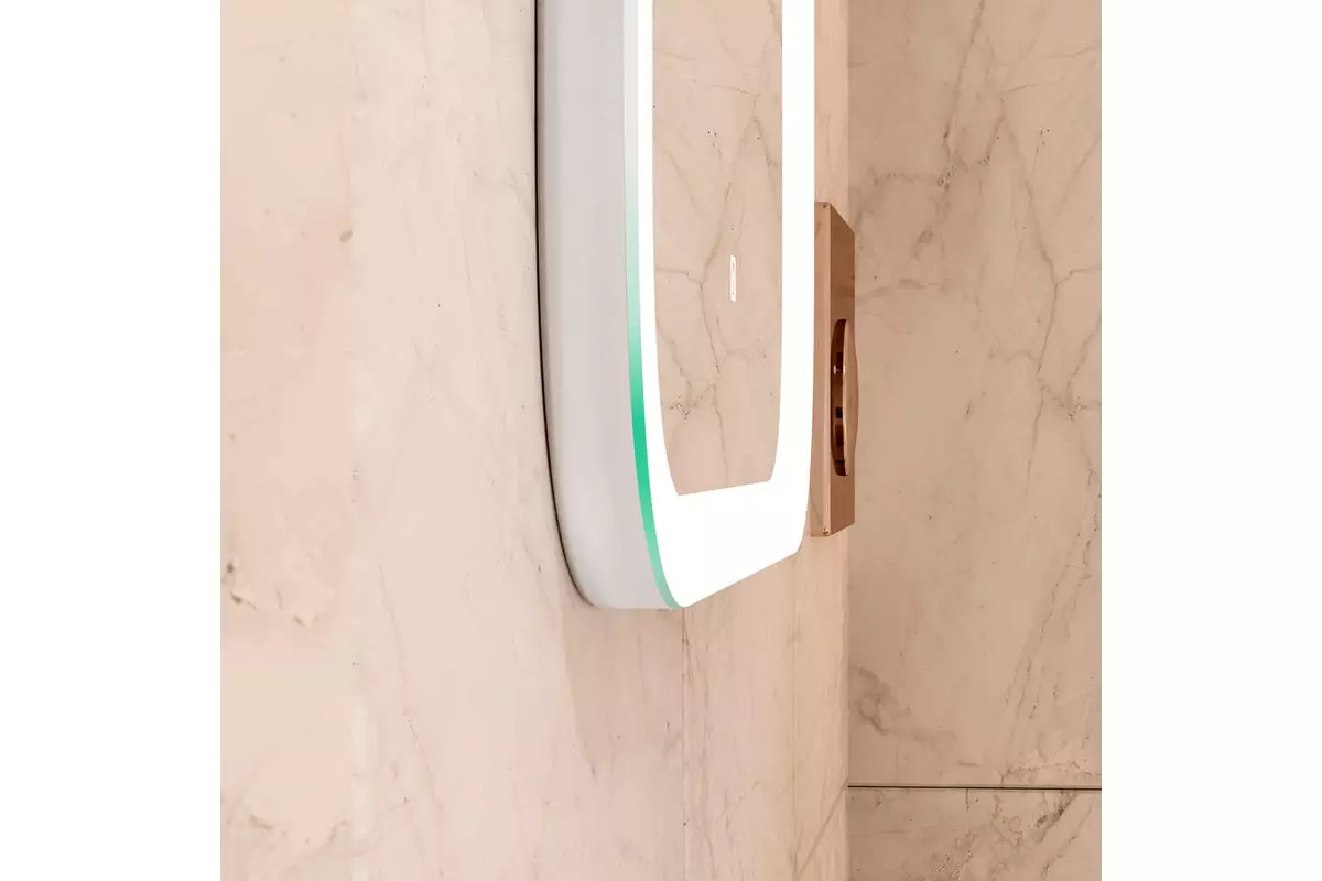 Зеркало в ванную 60х80 см Континент Glamour Led ЗЛП140 подсветка, сенсор
