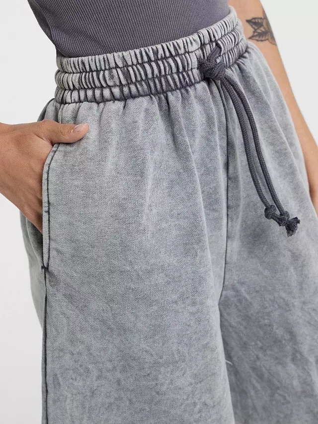 Шорты женские Mark Formelle 132316 графит Эйсид, р-р 164/170-110 (52 / XXL)