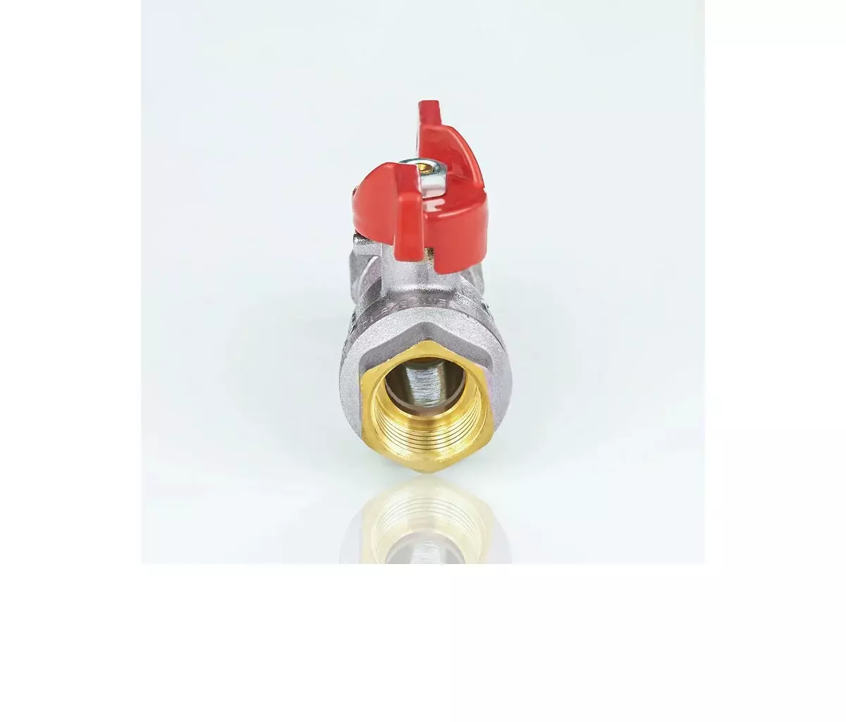 Кран шаровой полнопроходной 3/4&quot; ВР/нак. гайка, никель, бабочка красная, Aquasfera 1022-02