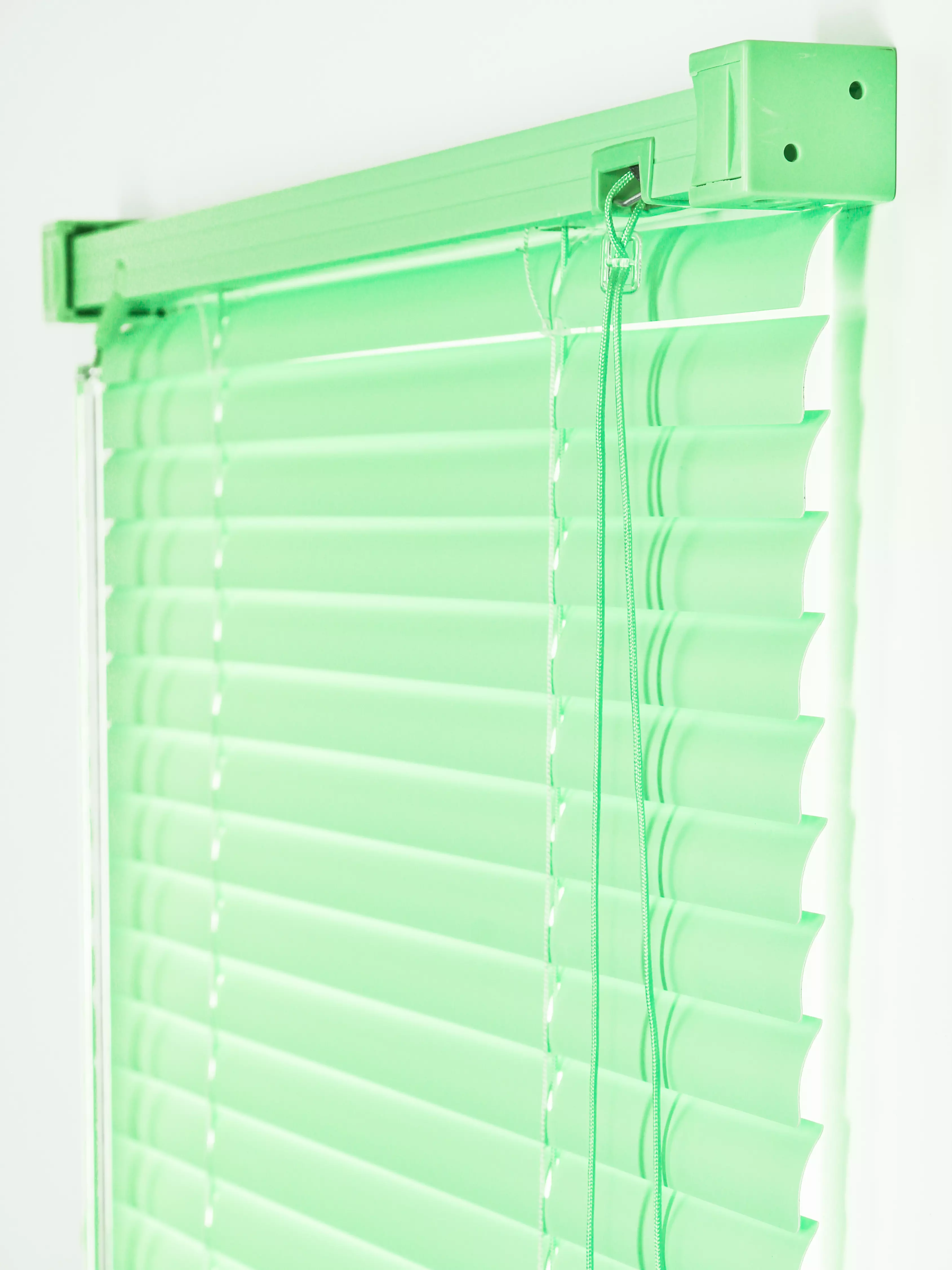 Жалюзи горизонтальные 200х160 см зеленый пластиковые Магеллан