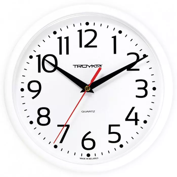 Часы настенные 225мм пластик белые TroykaTime 91910912