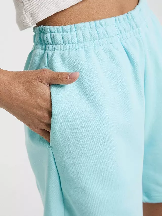 Шорты женские Mark Formelle 132358 светлая лазурь, р-р 164/170-106 (50 / XL)