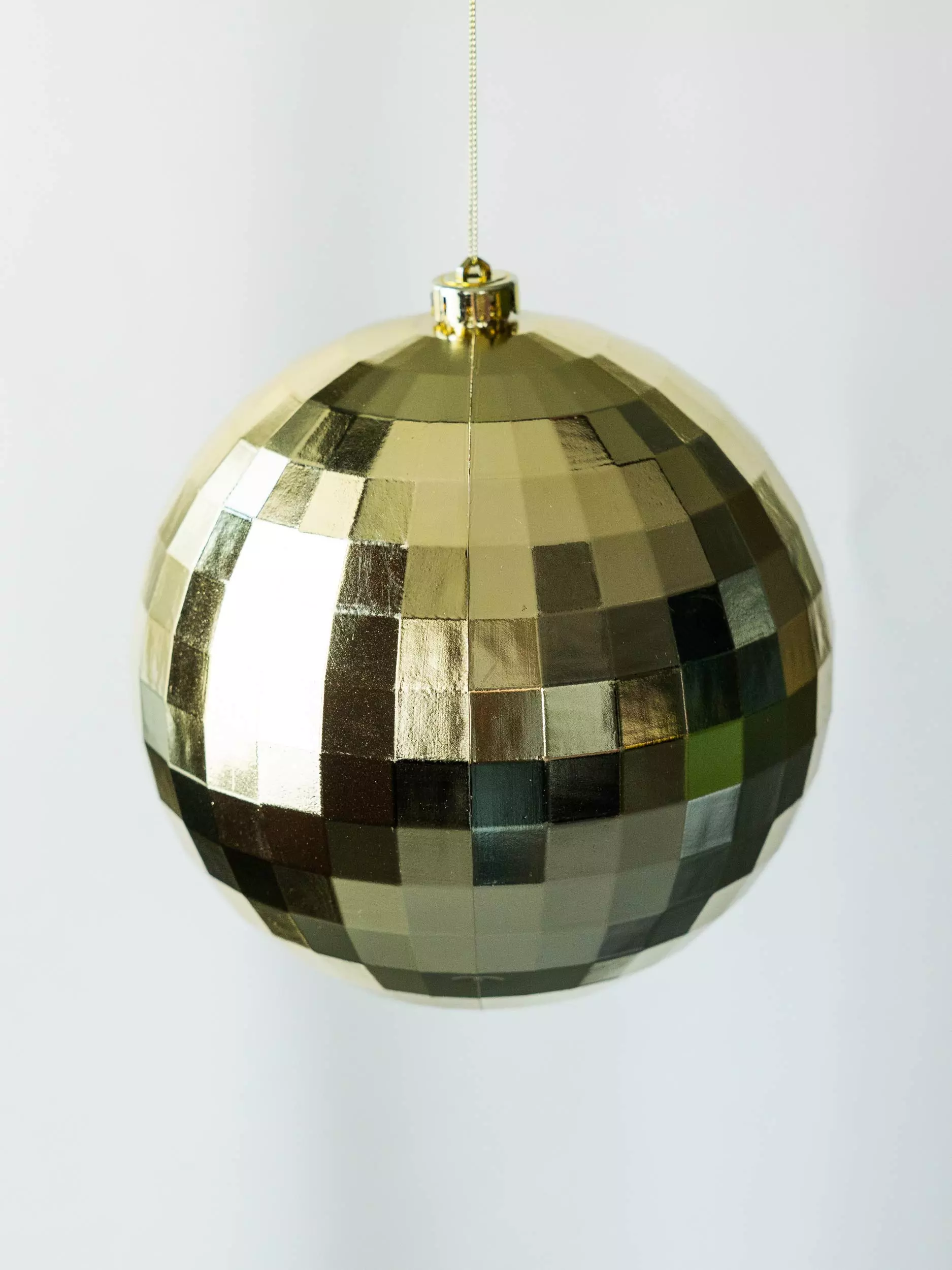 Елочное украшение пластик Волшебство на ветках VNVE-B38