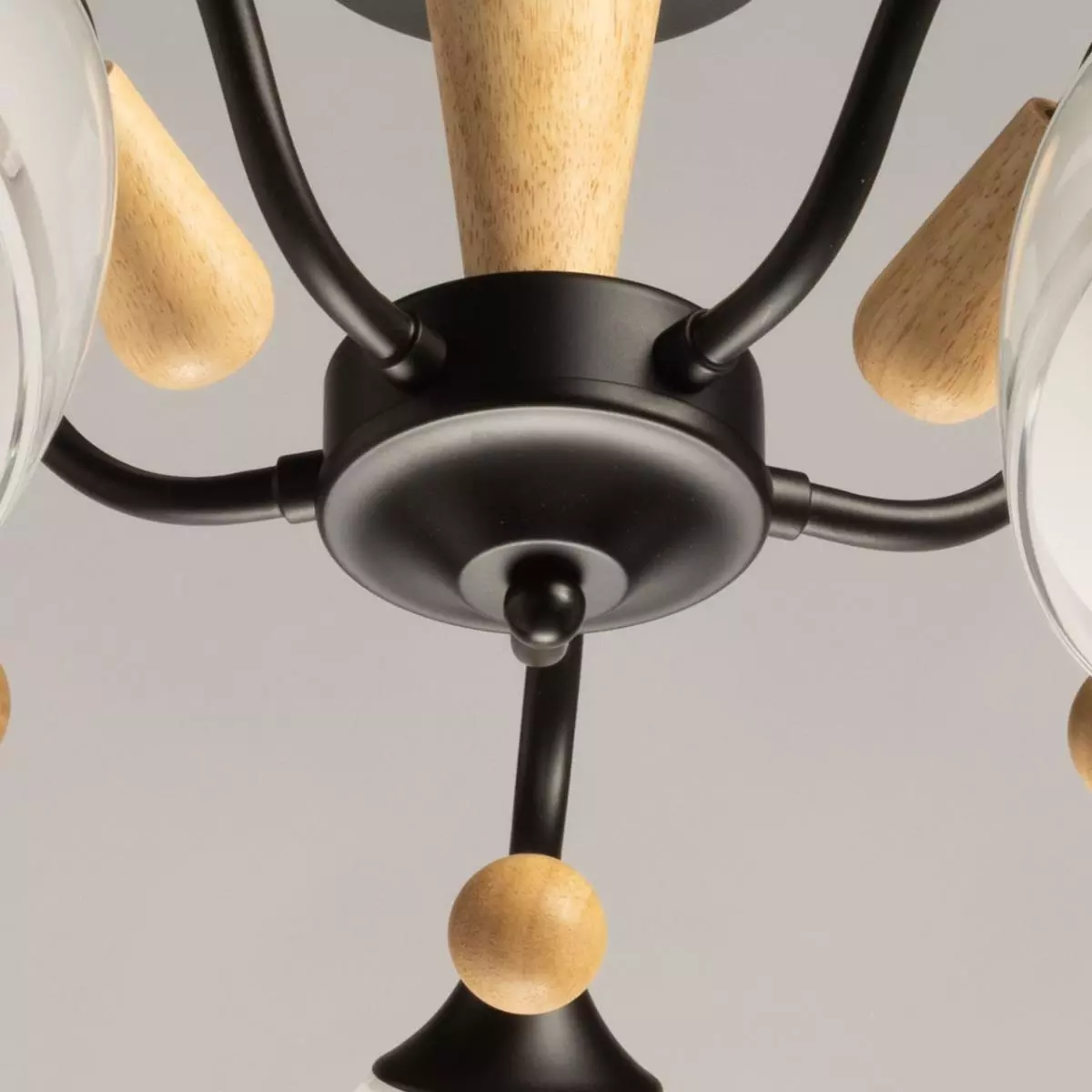 Люстра потолочная 5хЕ27 De City 324019605