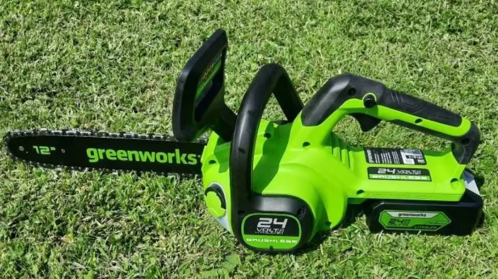 Аккумуляторная цепная пила GreenWorks GD24CS30 2007007