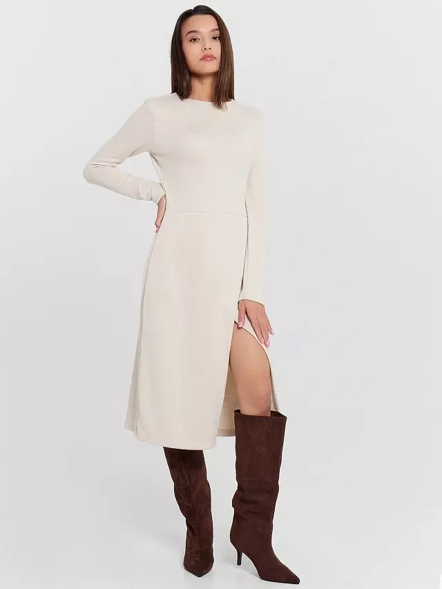 Платье женское Mark Formelle 152658 св.бежевый, р-р 164/170-100-106 (50 / XL)