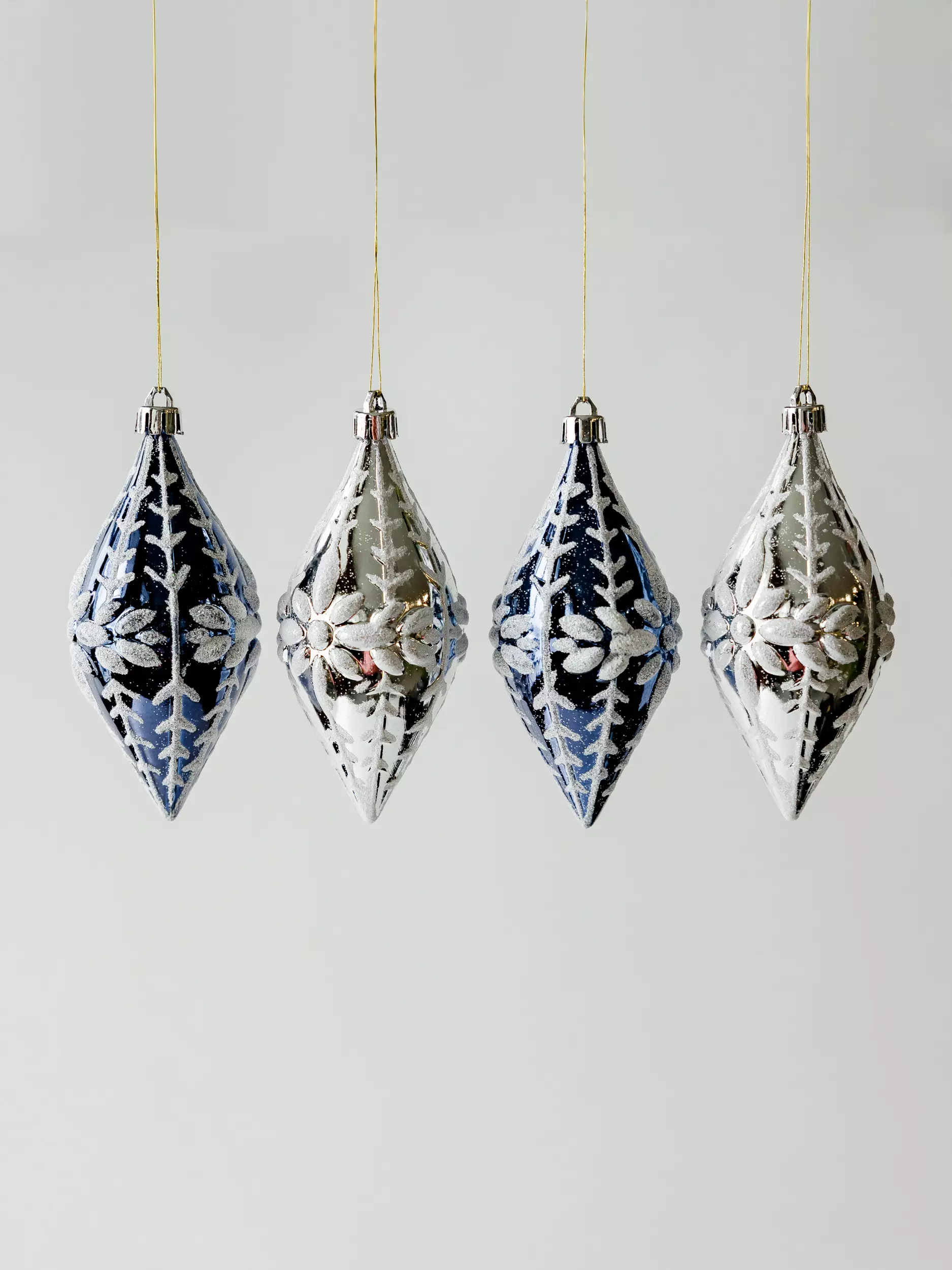 Елочные украшения пластик (4 шт) Волшебство на ветках VNVE-B31