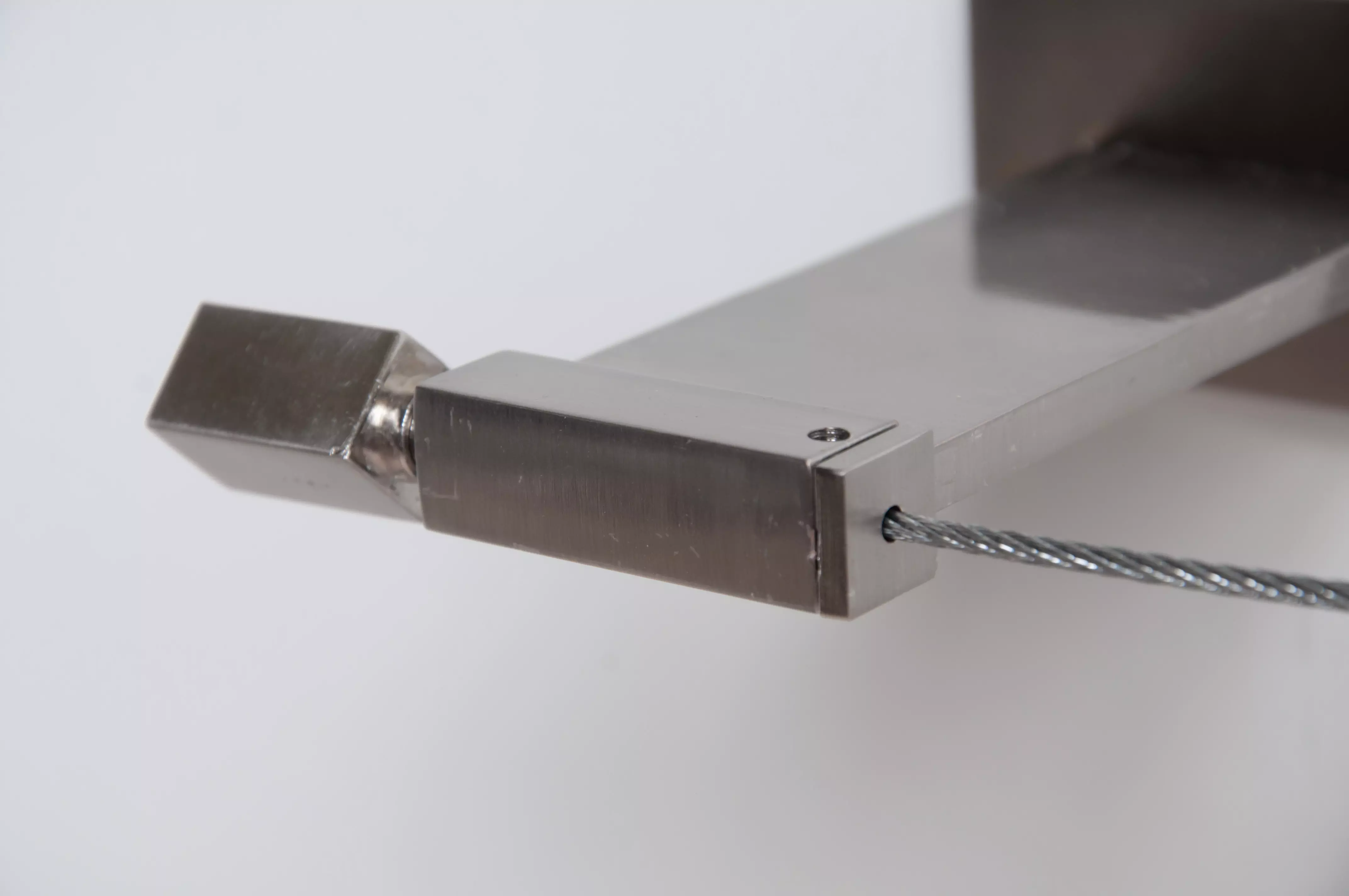 Карниз для штор струнный