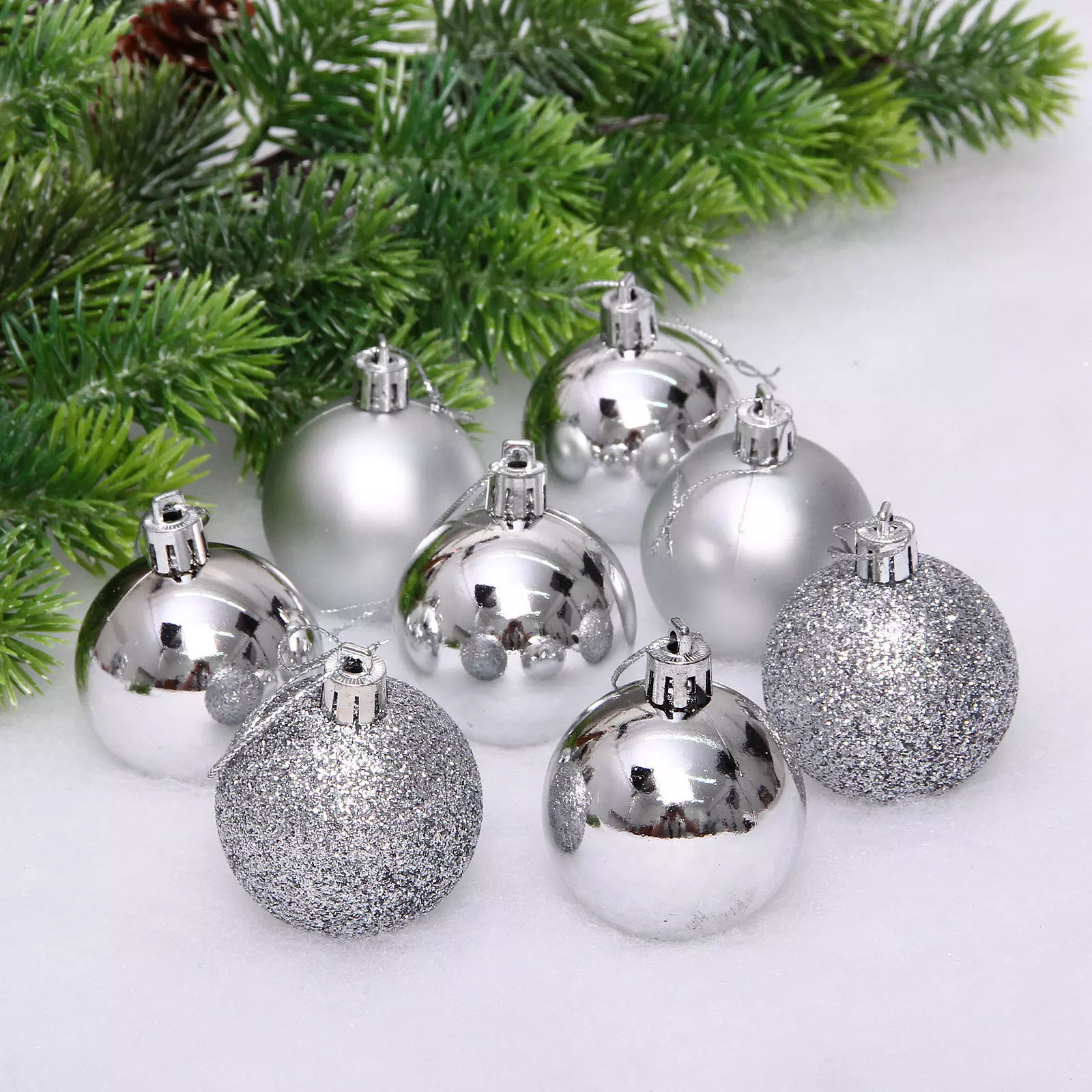 Новогодние шары 5 см (24 шт) микс фактур серебро 201-0637