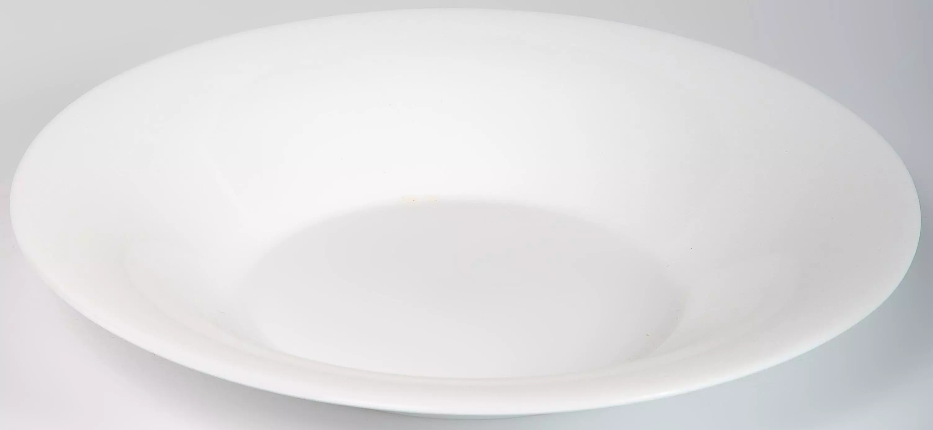 Тарелка глубокая 22 см белая Olaff 197-21011