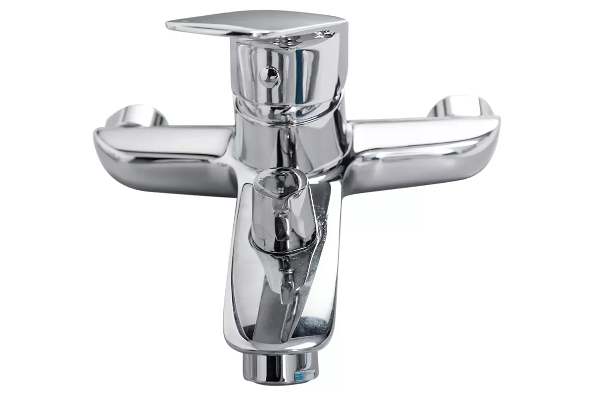 Смеситель для ванны и душа, хром BelBagno DUE-VASM-CRM в комплекте с ручным душем, шлангом и держате