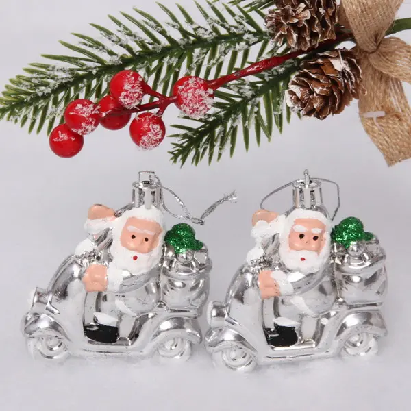 Елочные игрушки Дед Мороз в машине (2 шт) 7,1*2,7*7,8 см, серебро 916-0587