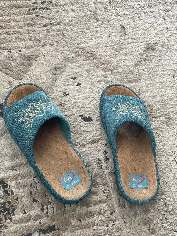 Тапочки женские открытые Forio 125-24310-АТ-КФ, р-р 38