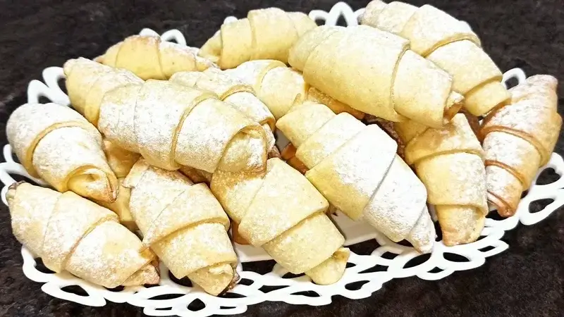 Восточная сладость "Мутаки" с грецким орехом