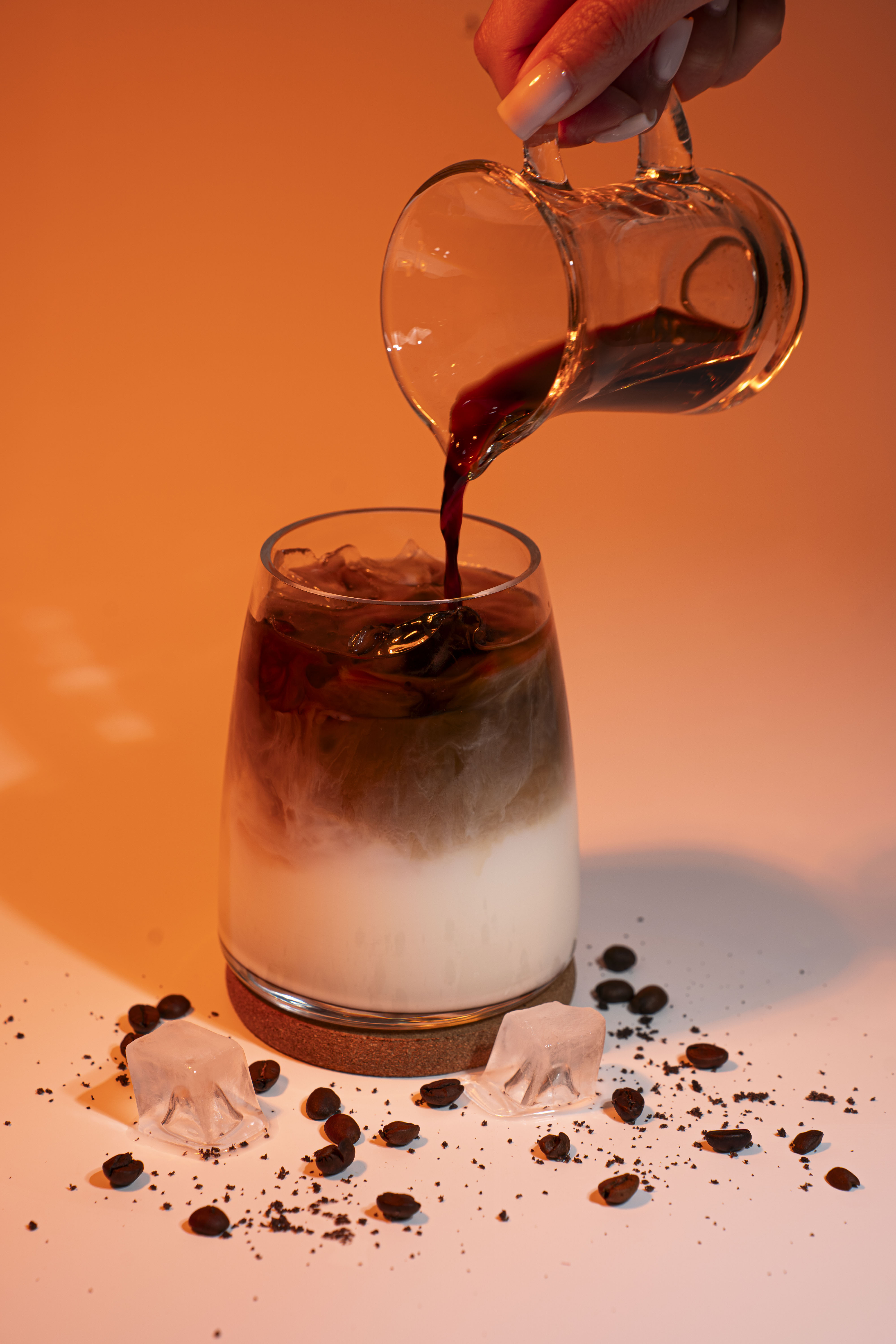 Холодное кофе со сливками альтернатива