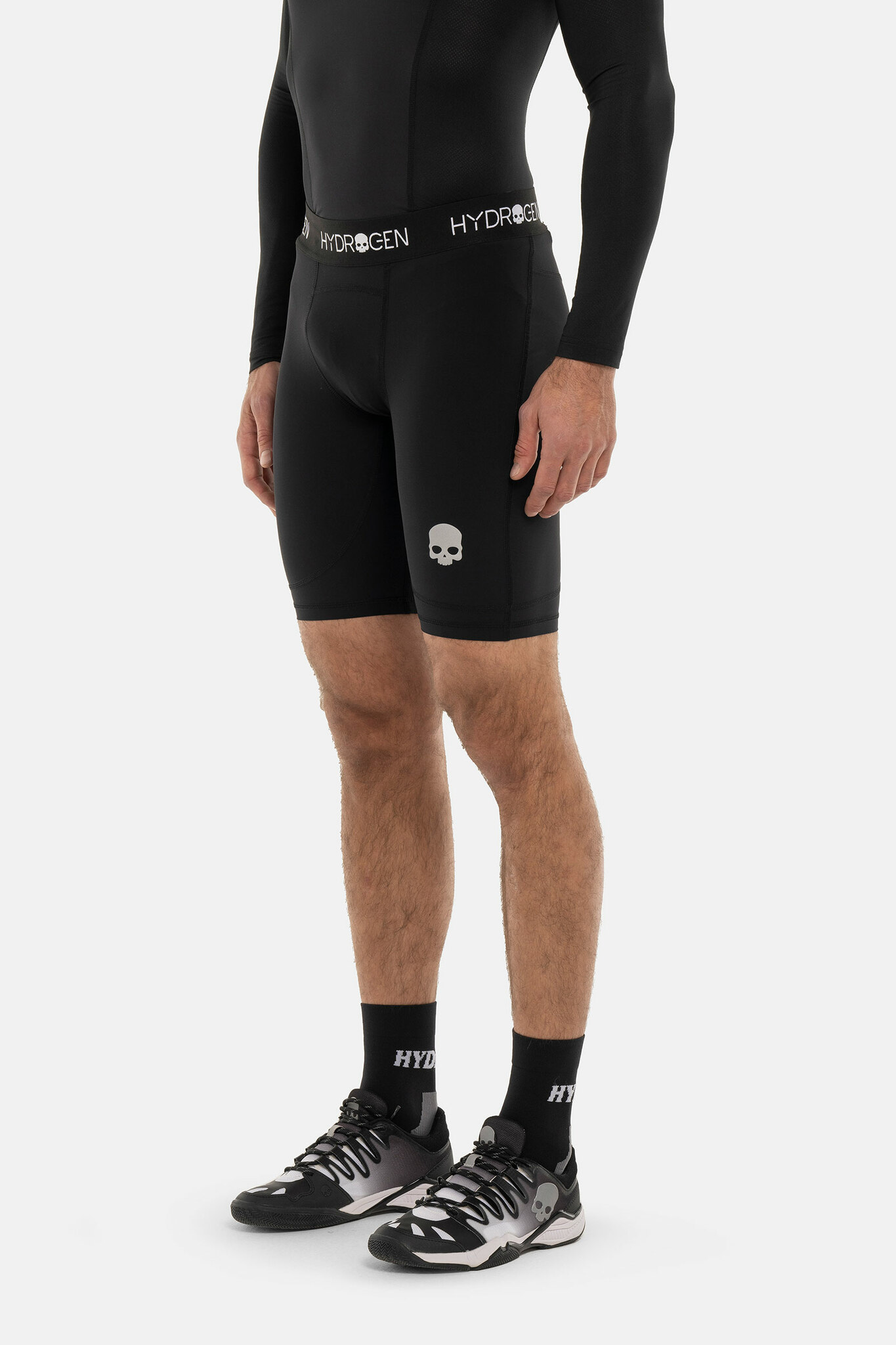 Компрессионные  шорты HYDROGEN ESSENTIAL SECOND SKIN (ES0001), черный