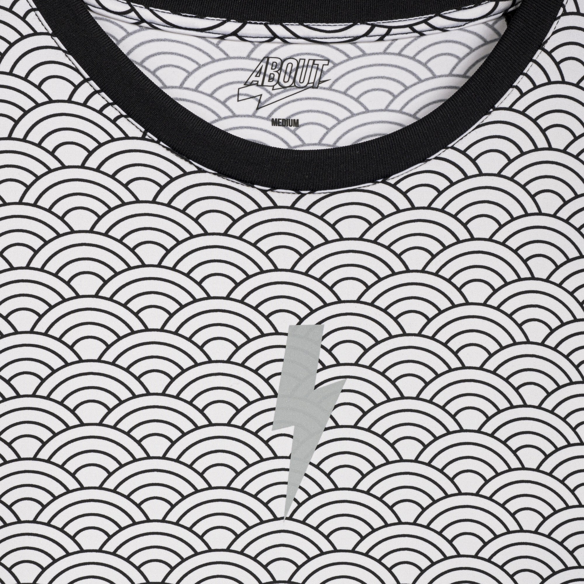 Футболка ABOUT TECH T-SHIRT SPECIAL - JAPANESE WAVES (ATTS07), белый