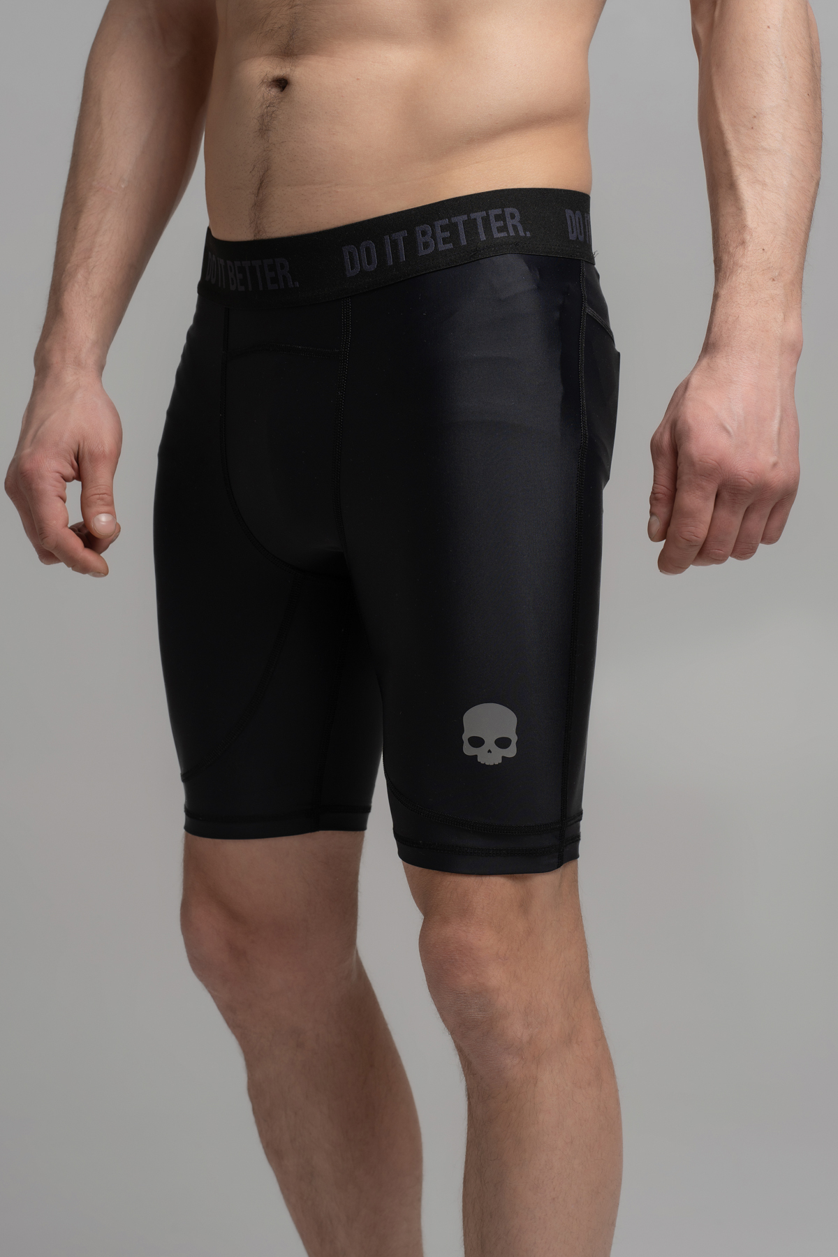 Компрессионные шорты HYDROGEN (R00642-007)