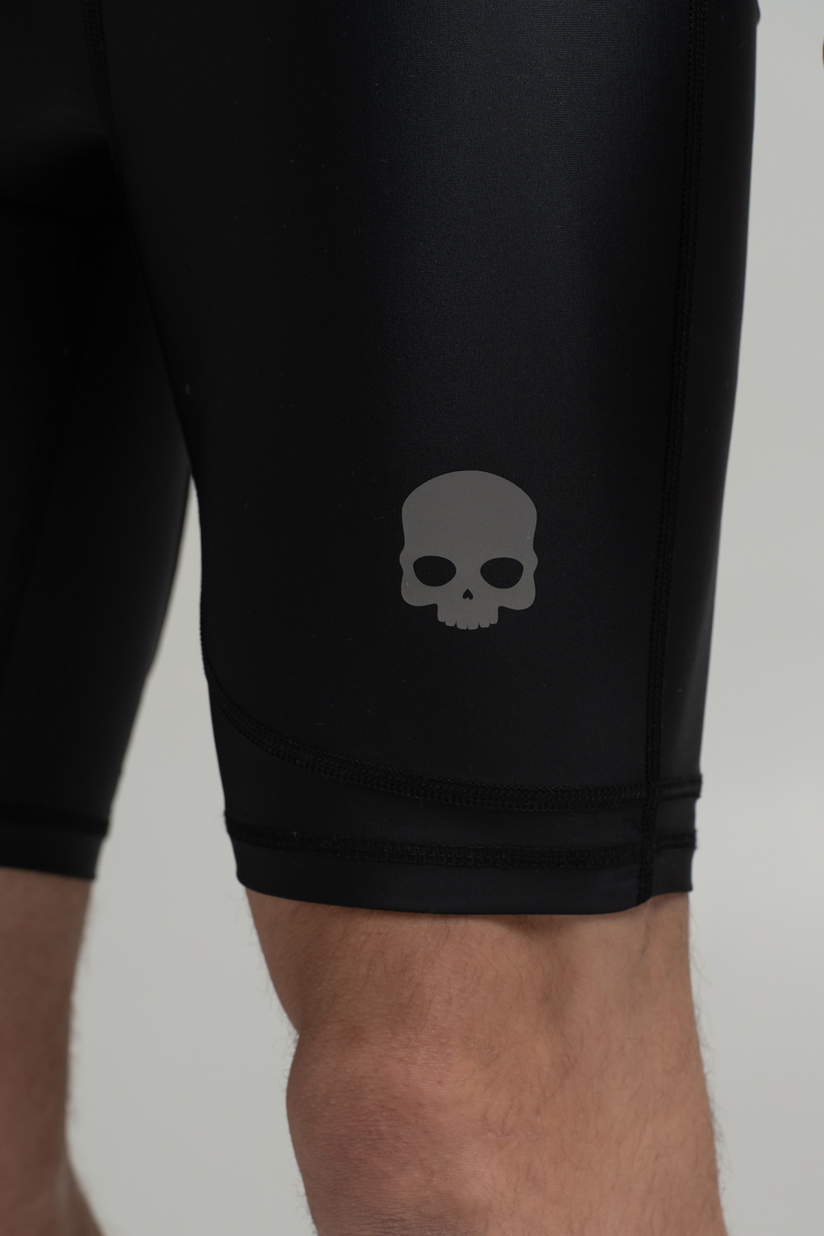 Компрессионные шорты HYDROGEN (R00642-007)