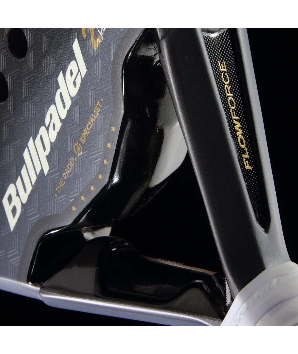 Ракетка для падела Bullpadel FLOW LEGEND