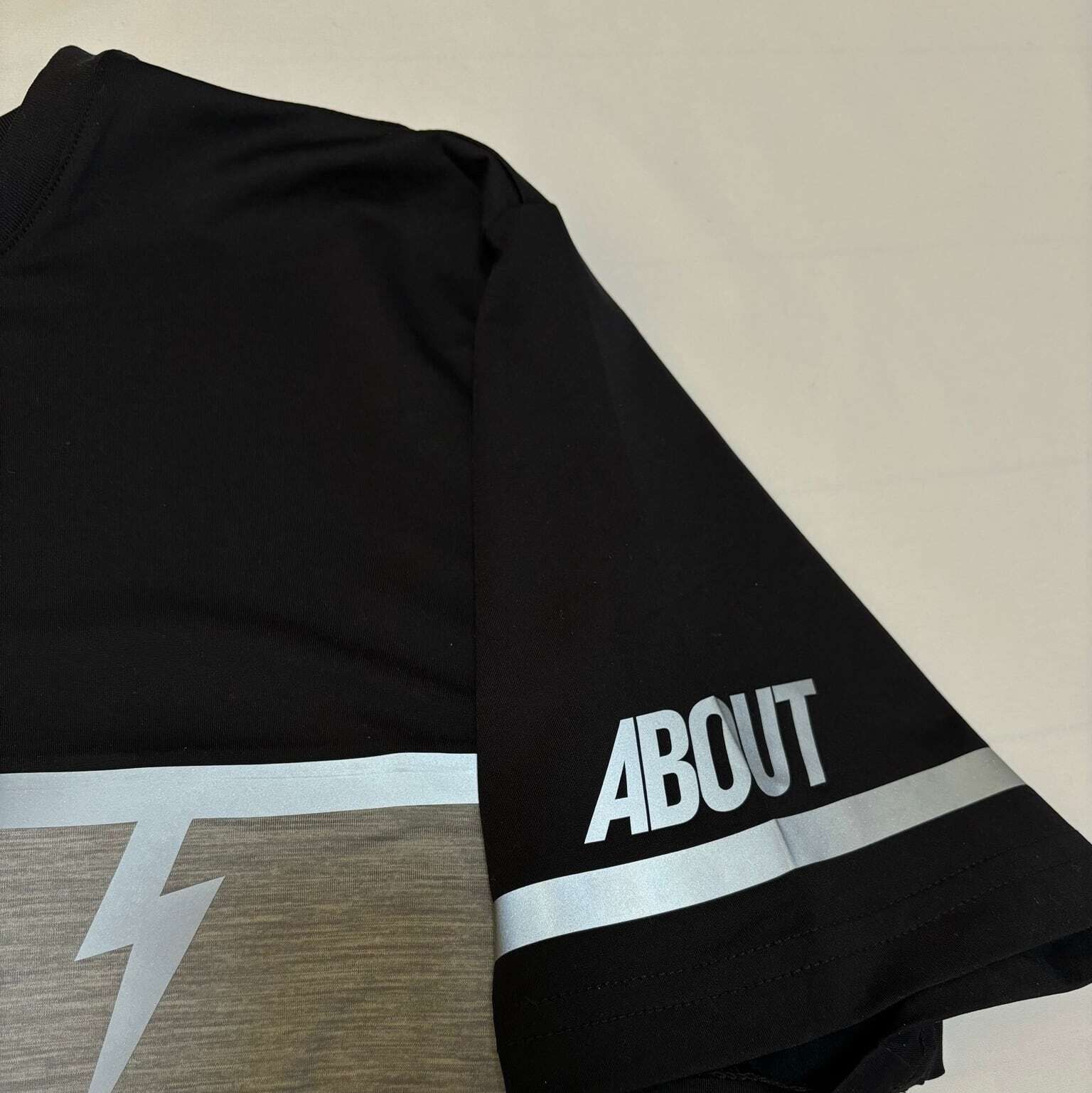 Футболка ABOUT TECH T-SHIRT RUN (ATTS02), черный