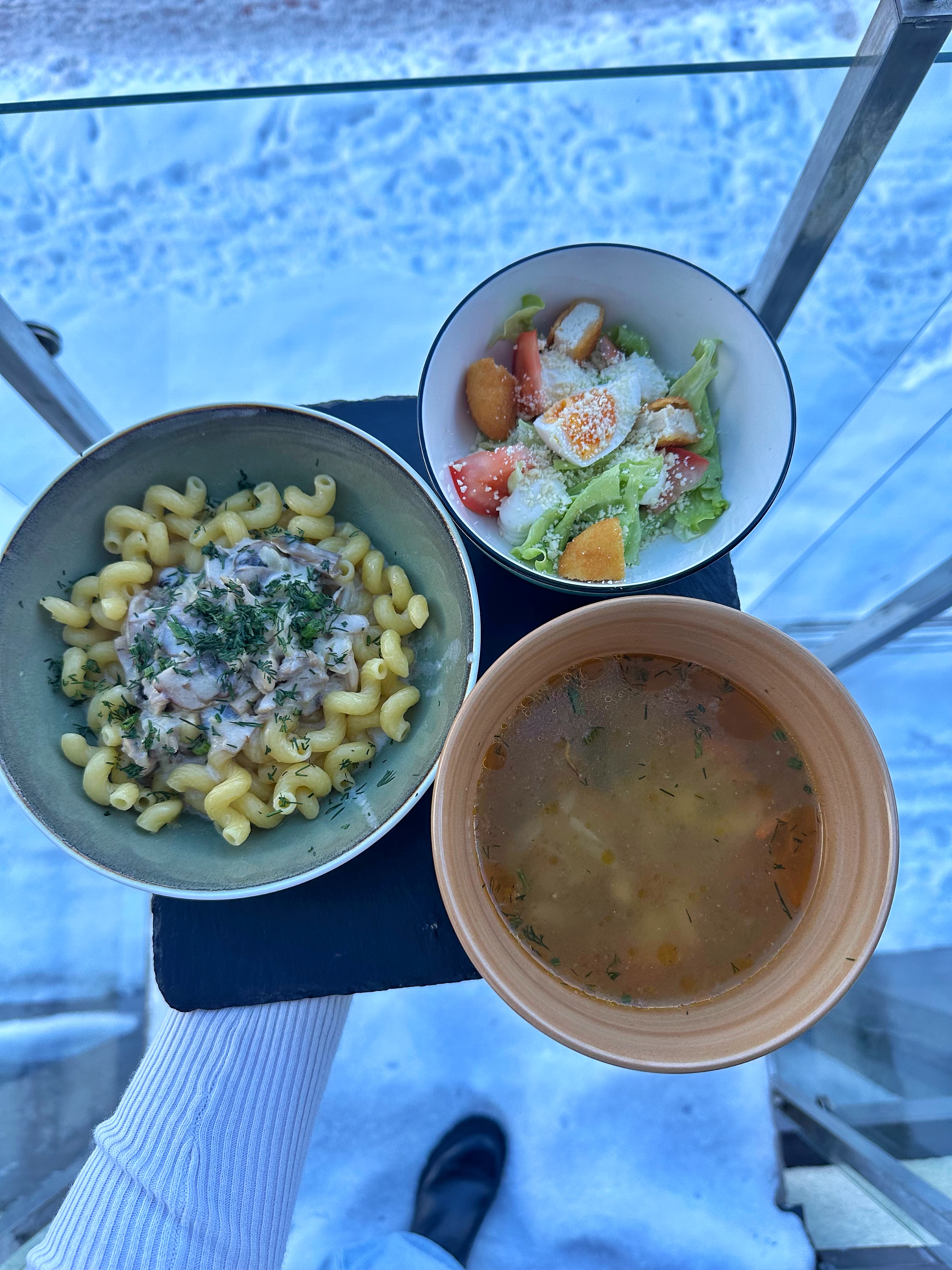 Ланч с 12:00-16:00 с понедельника по пятницу