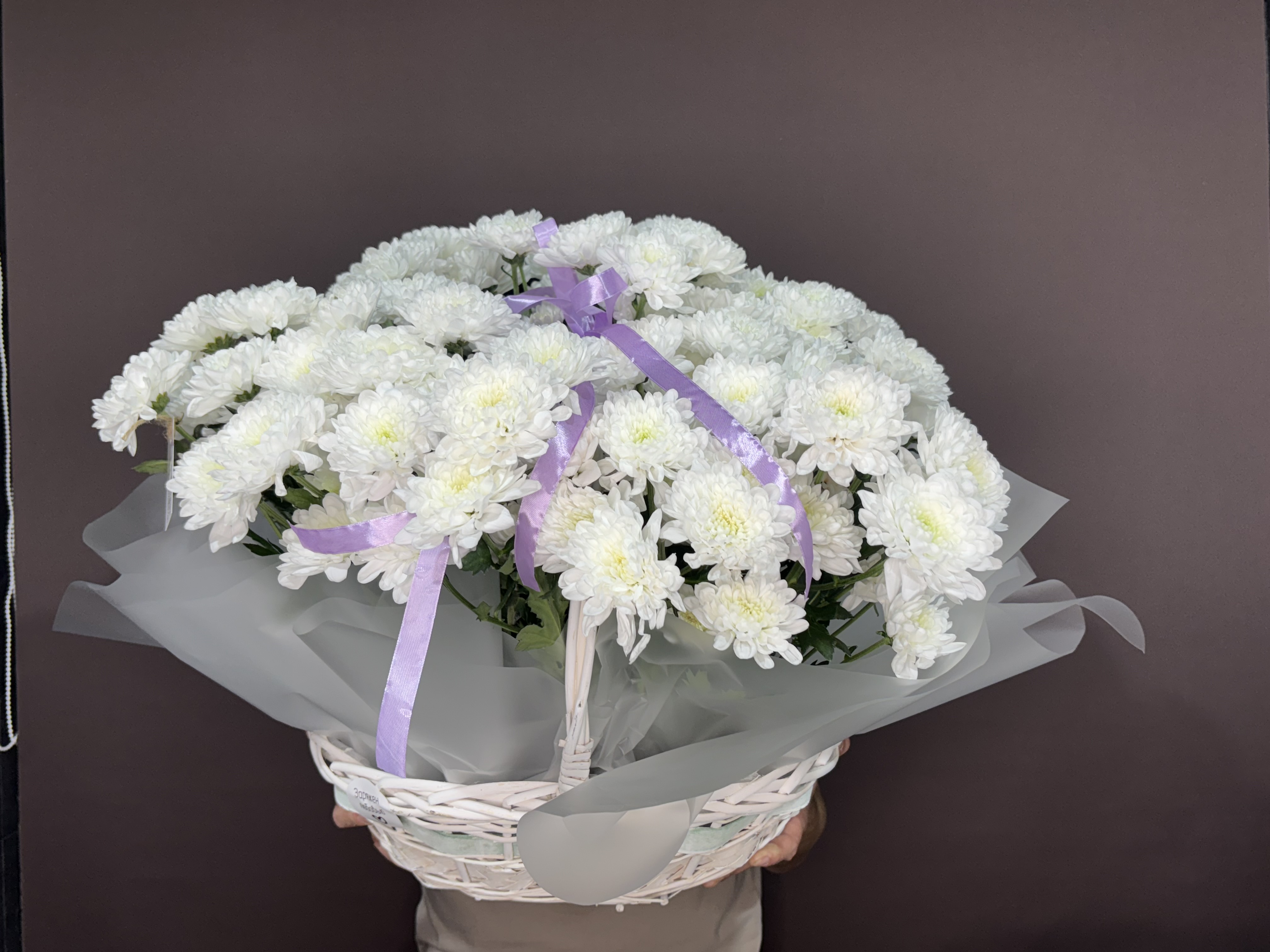 Хризантема в корзине